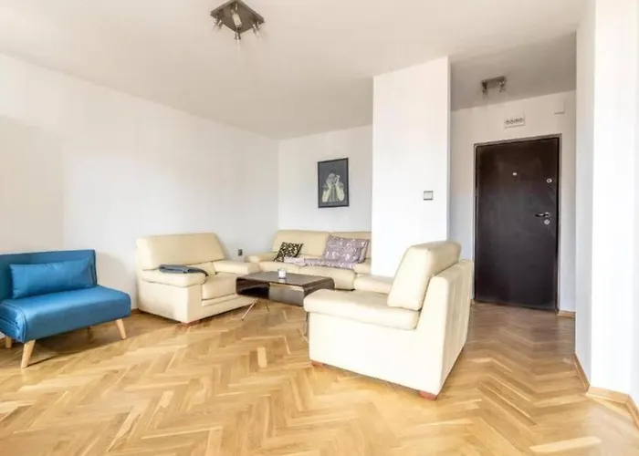 Zamkniete City Center Twarda - Spacious One Bedroom Apartment